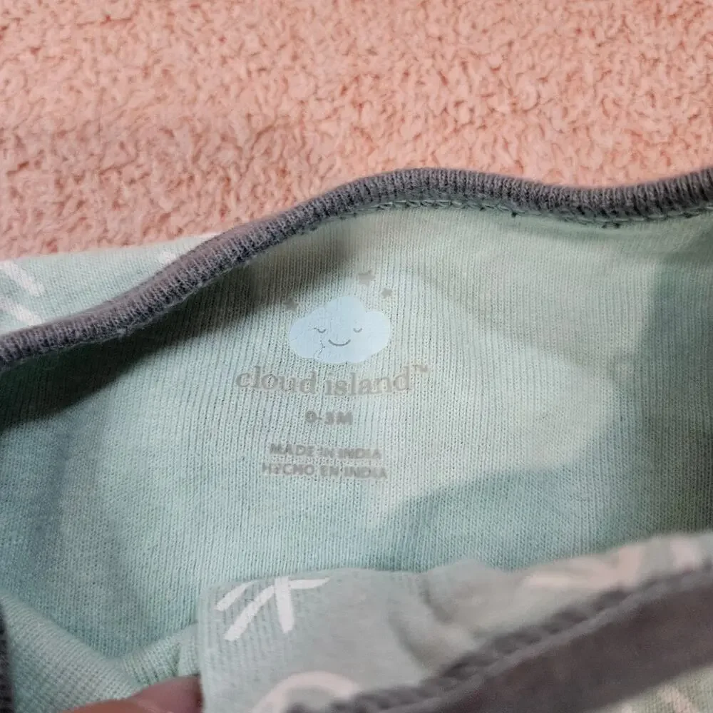 Lot of 3 Cloud Island & 1 Child of Mine Carter's Sleepers Size 0-3 Months